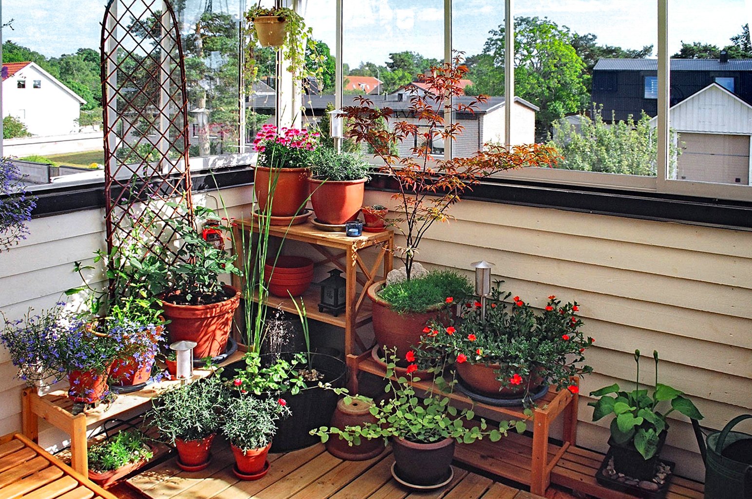 Essential Tools and Materials for ⁤Building Your DIY Urban ​Window Garden