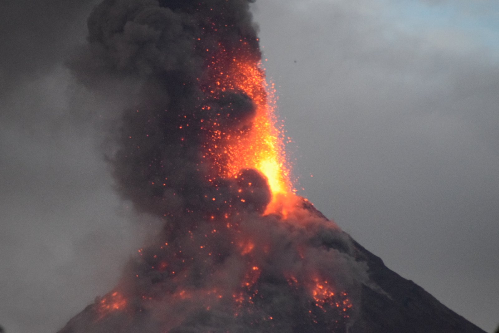 Understanding the Potential‍ Threat: Unveiling the Science and Impact of ‌Volcanic Eruptions