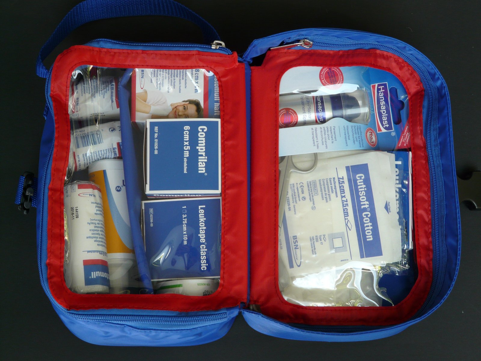 Must-Have⁢ Items for Building ⁣a Comprehensive ‍First Aid Kit