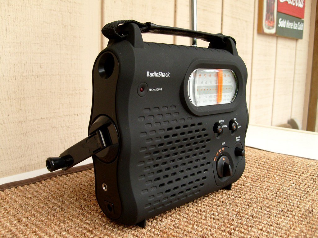 Top 5 Emergency Radios: A Complete Review